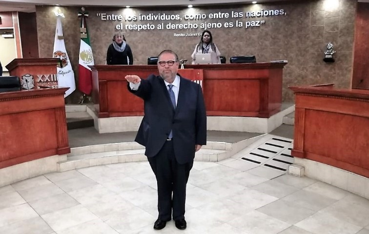 LA PRESIDENTA DE LA MESA DIRECTIVA, EVA GRISELDA RODRÍGUEZ LE TOMÓ LA PROTESTA DE LEY COMO DIPUTADO INTEGRANTE DE LA XXIII LEGISLATURA, AL MAESTRO RODOLFO ADAME ALBA, SUPLENTE DEL DIPUTADO CON LICENCIA VÍCTOR MORÁN, EN SESIÓN EXTRAORDINARIA VIRT